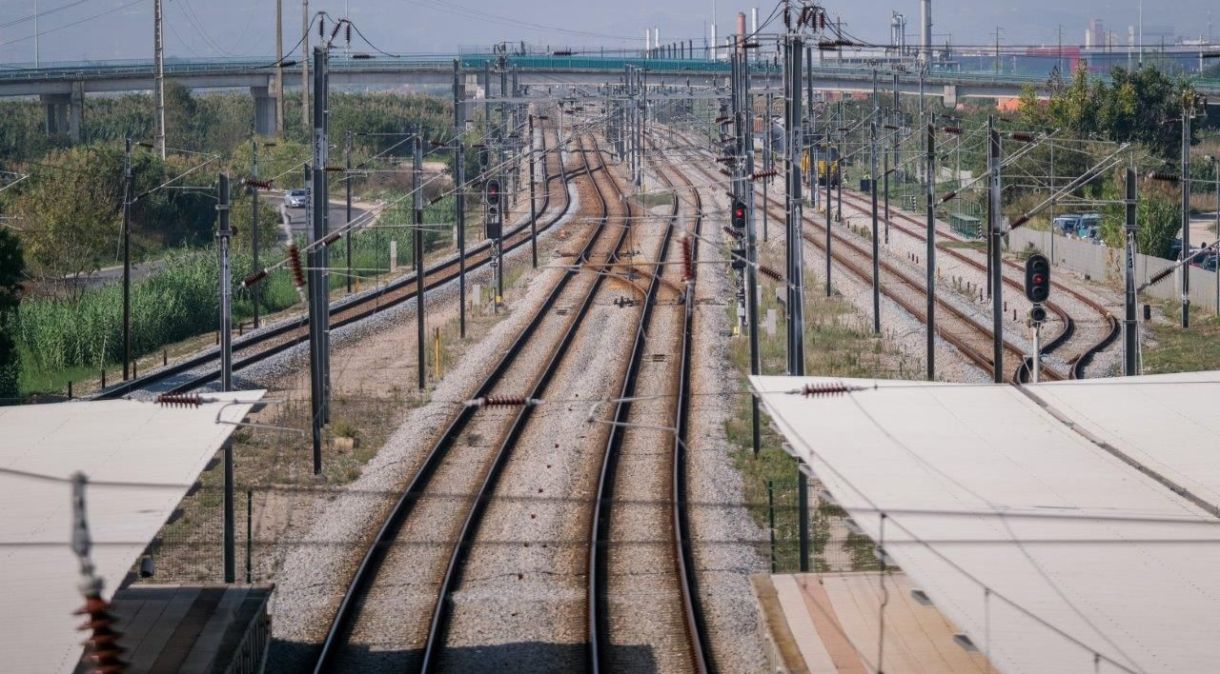 TREM DE ALTA VELOCIDADE  ENTRE LISBOA E MADRI