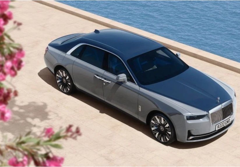 ROLLS-ROYCE APRESENTA NOVOS MODELOS GHOST