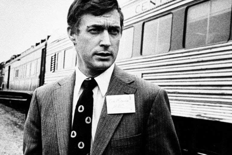 BILIONÁRIO PAGA SALÁRIOS DE MILITARES DURANTE SHUTDOWN NOS EUA