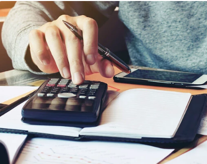 AS ESTRAT�GIAS DAS VAREJISTAS PARA �A RESSACA� P�S FESTAS