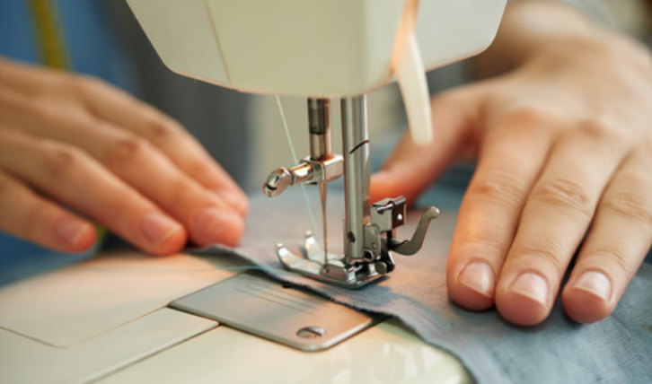 OMO LAVANDERIA PASSA A OFERECER SERVI�O DE COSTURA EM SUAS UNIDADES