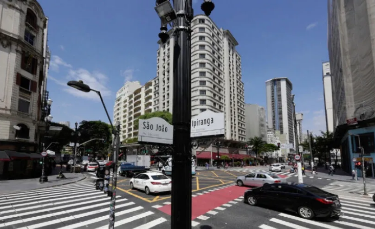 PROJETO PROP�E TRANSFORMAR CRUZAMENTO DO CENTRO DE SP EM �TIMES SQUARE�